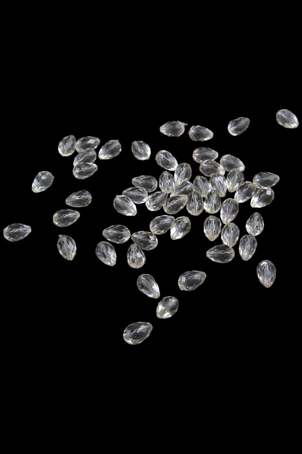 10x14 mm Damla Vizon Akrilik Boncuk (25 gr 34 Adet)