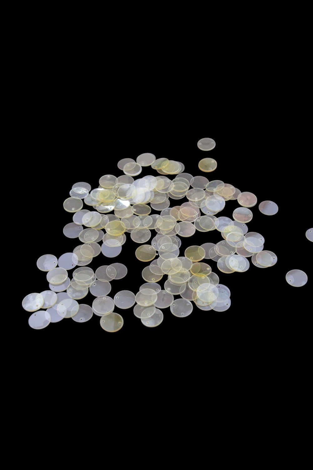 2 Ton Şeffaf Sarı 12 mm Yandan Delikli Plastik Pul Payet 30 Gr (Tülbent, Oya, Havlu Malzemesi)
