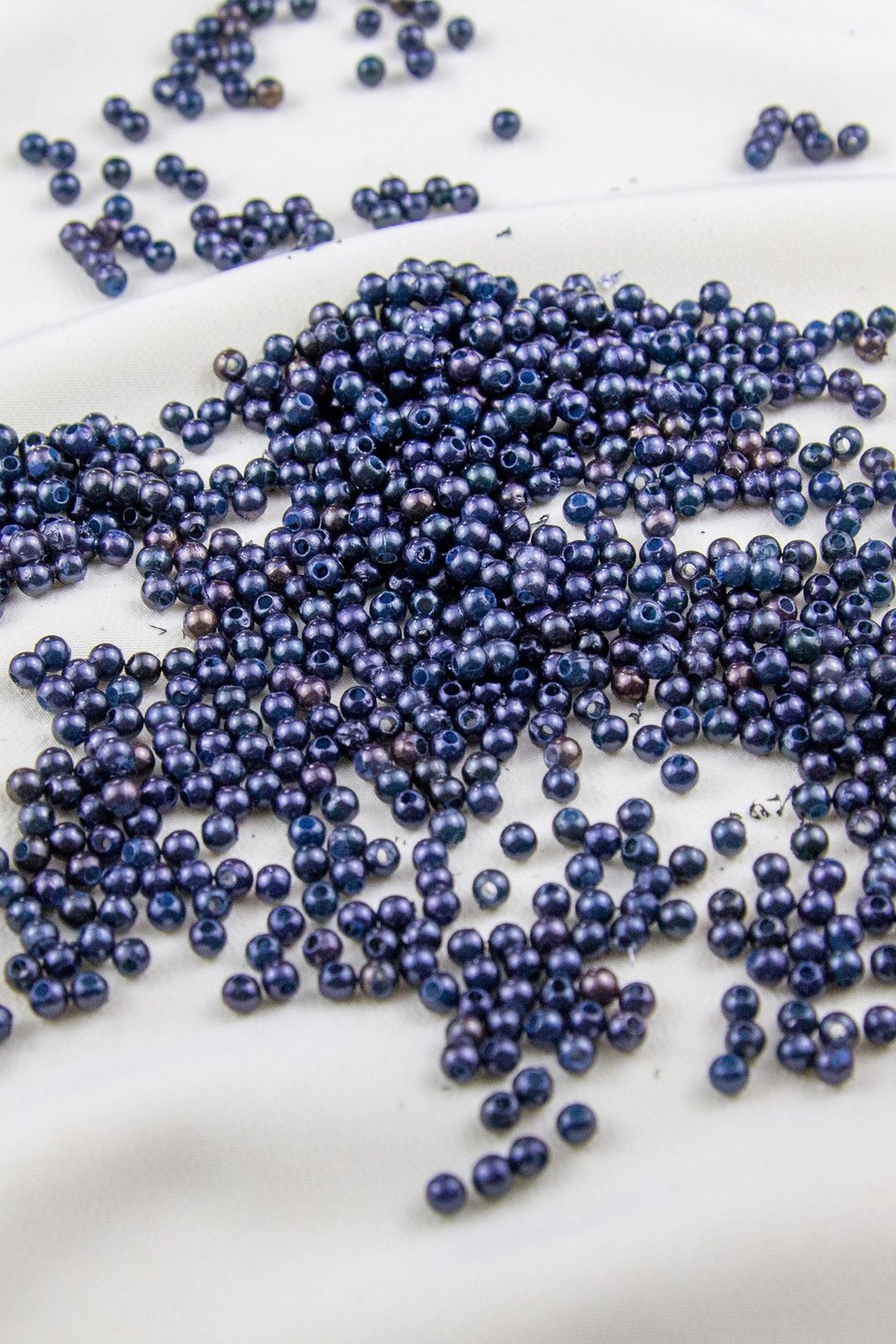 4 mm 2 Renk Koyu Lacivert Plastik İnci Boncuk Aksesuar Takı Malzemesi (25 Gr)