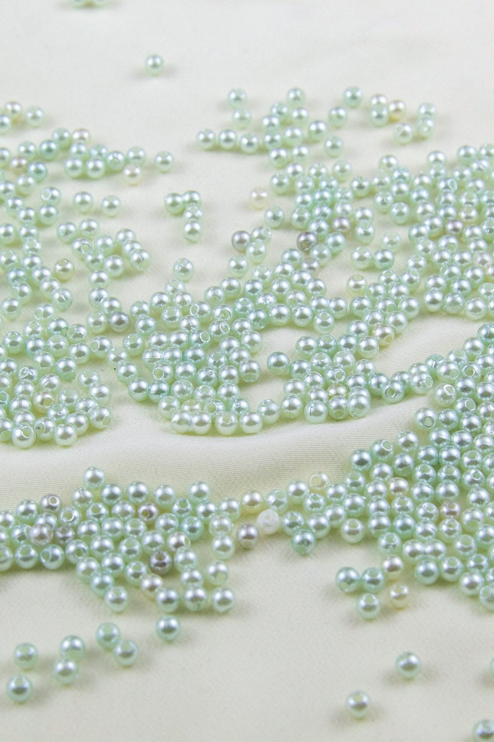 4 mm Açık Mint Yeşili Plastik İnci Boncuk Aksesuar Takı Malzemesi (25 Gr)
