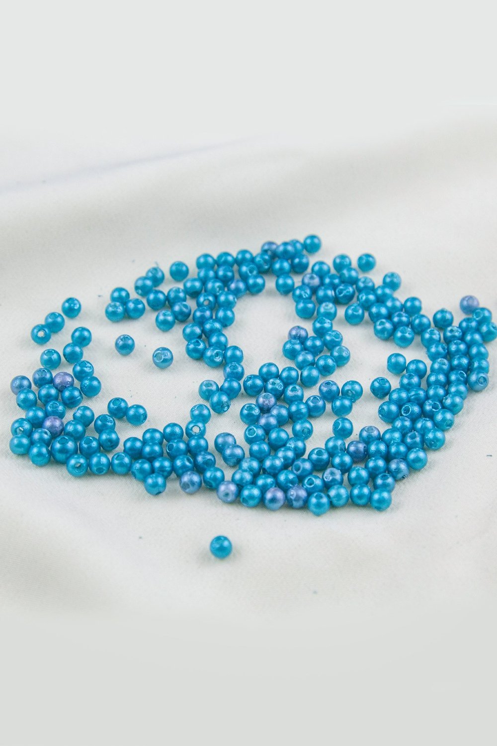 4 mm Koyu Canlı Turkuaz Plastik İnci Boncuk Aksesuar Takı Malzemesi (25 Gr)