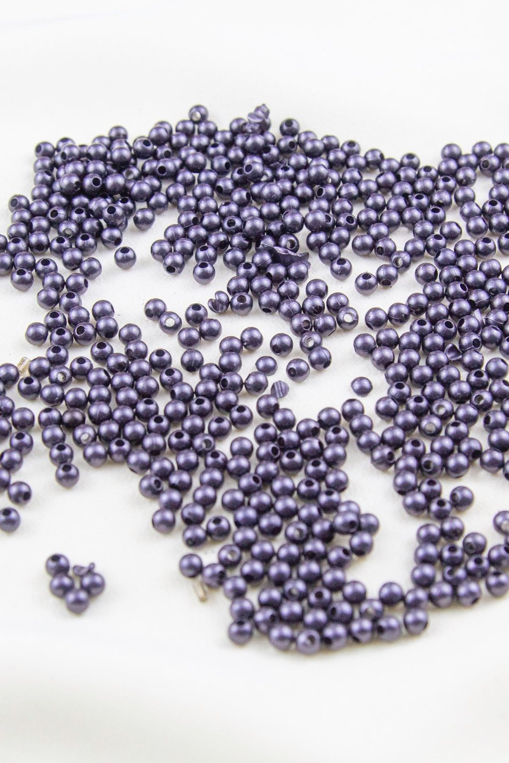 4 mm Mat Siyah Tonu Plastik İnci Boncuk Aksesuar Takı Malzemesi (25 Gr)