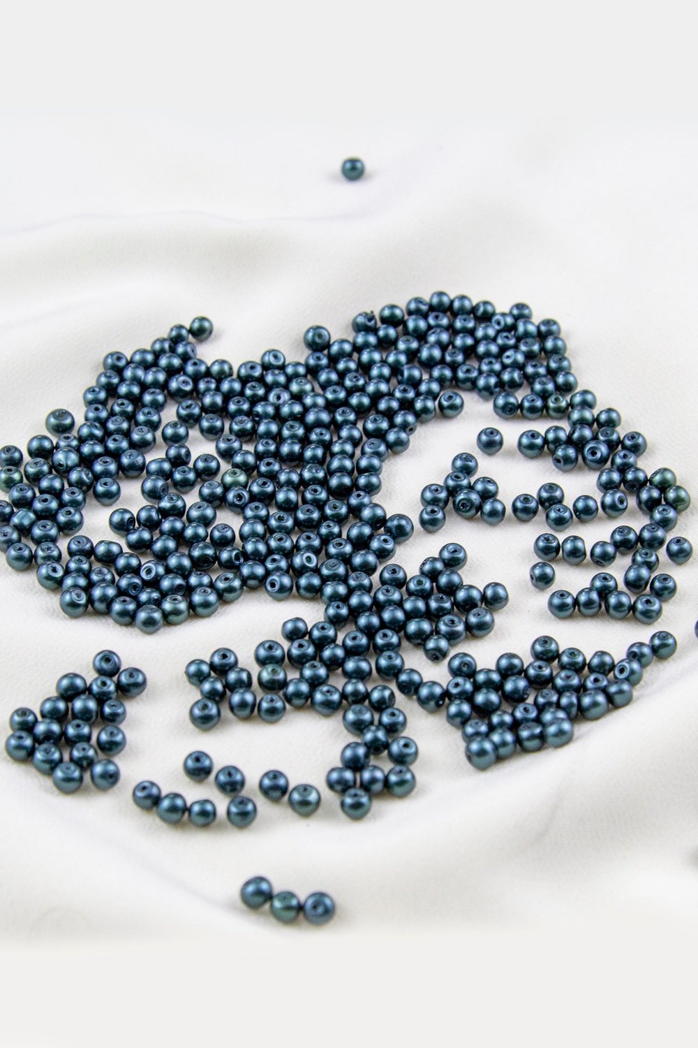 4 mm Turkuaz Mavisi Cam İnci Boncuk Aksesuar Takı Malzemesi (30 Gr 330 Adet)