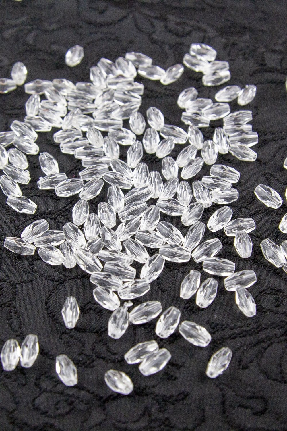 5x10 mm Şeffaf Arpa Akrilik Boncuk Aksesuar (25 Gram)