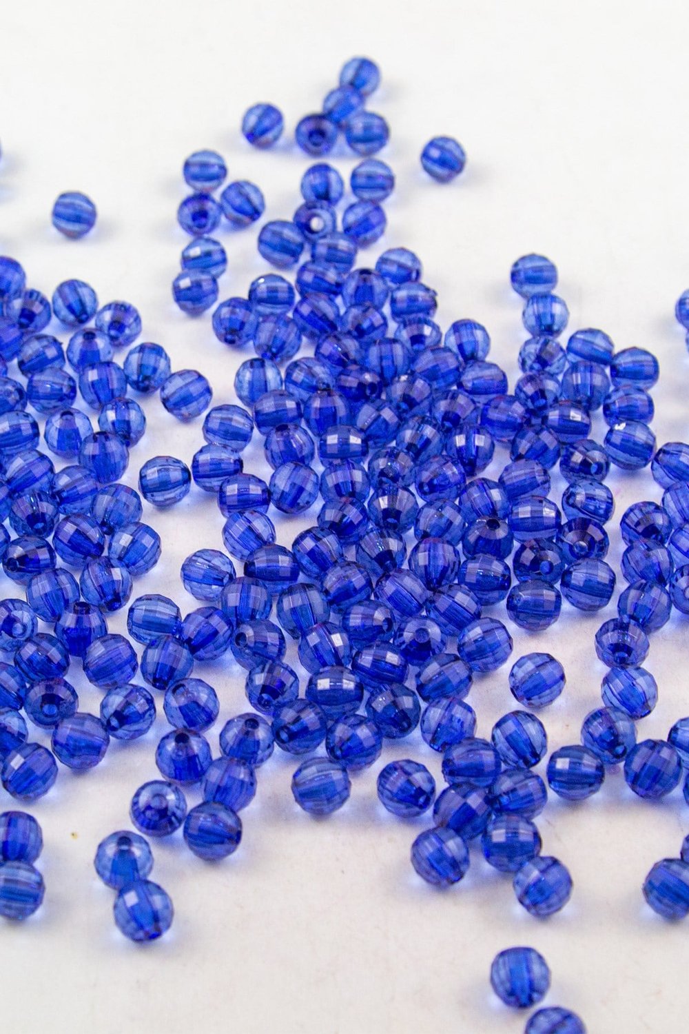 8 mm Dünya Kraliyet Mavisi Akrilik Boncuk Aksesuar Takı Malzemesi (25 Gram)