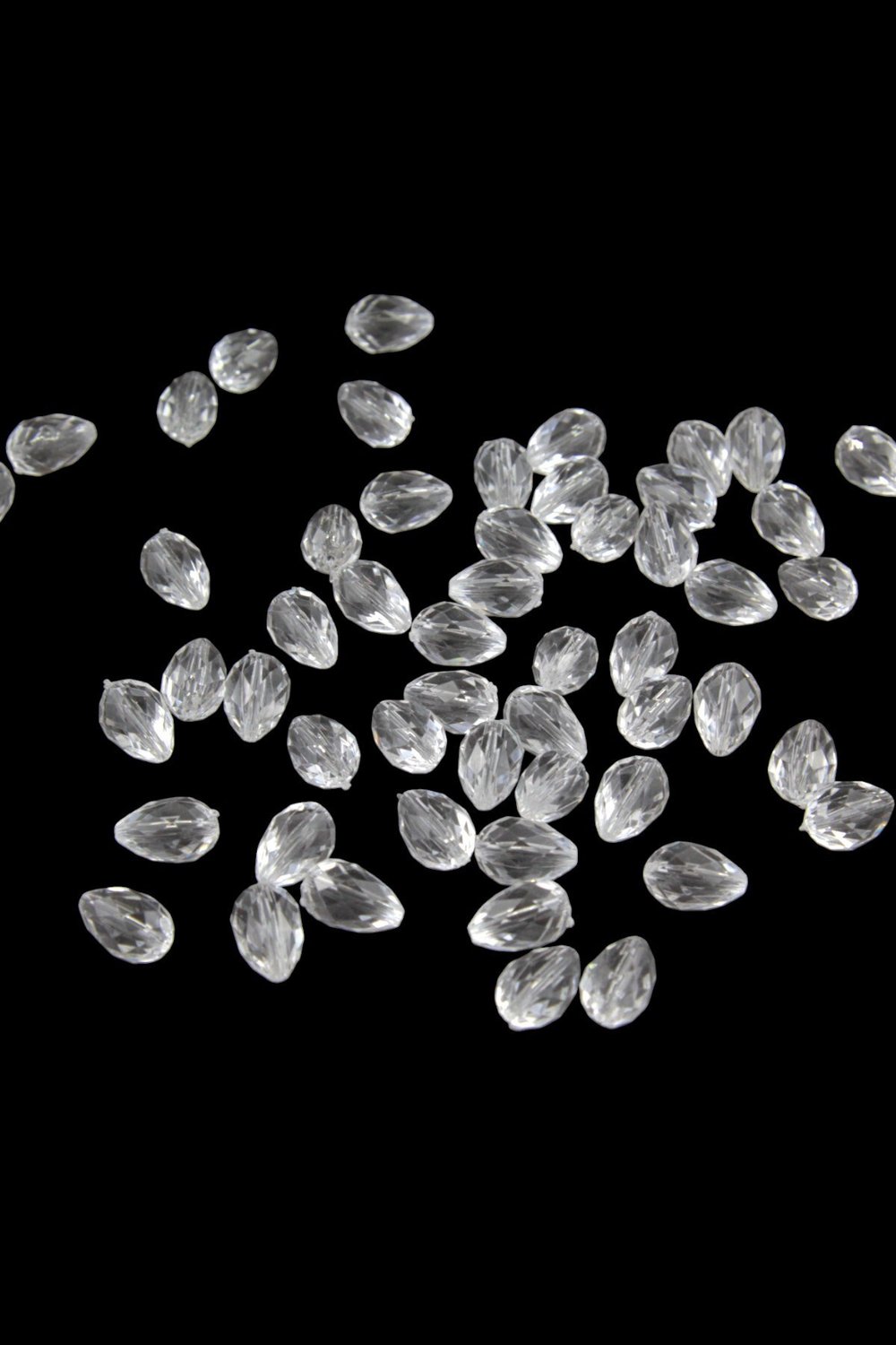 Akrilik Damla Boncuk 10x14 mm Şeffaf Boncuk (25 gr 34 Adet)