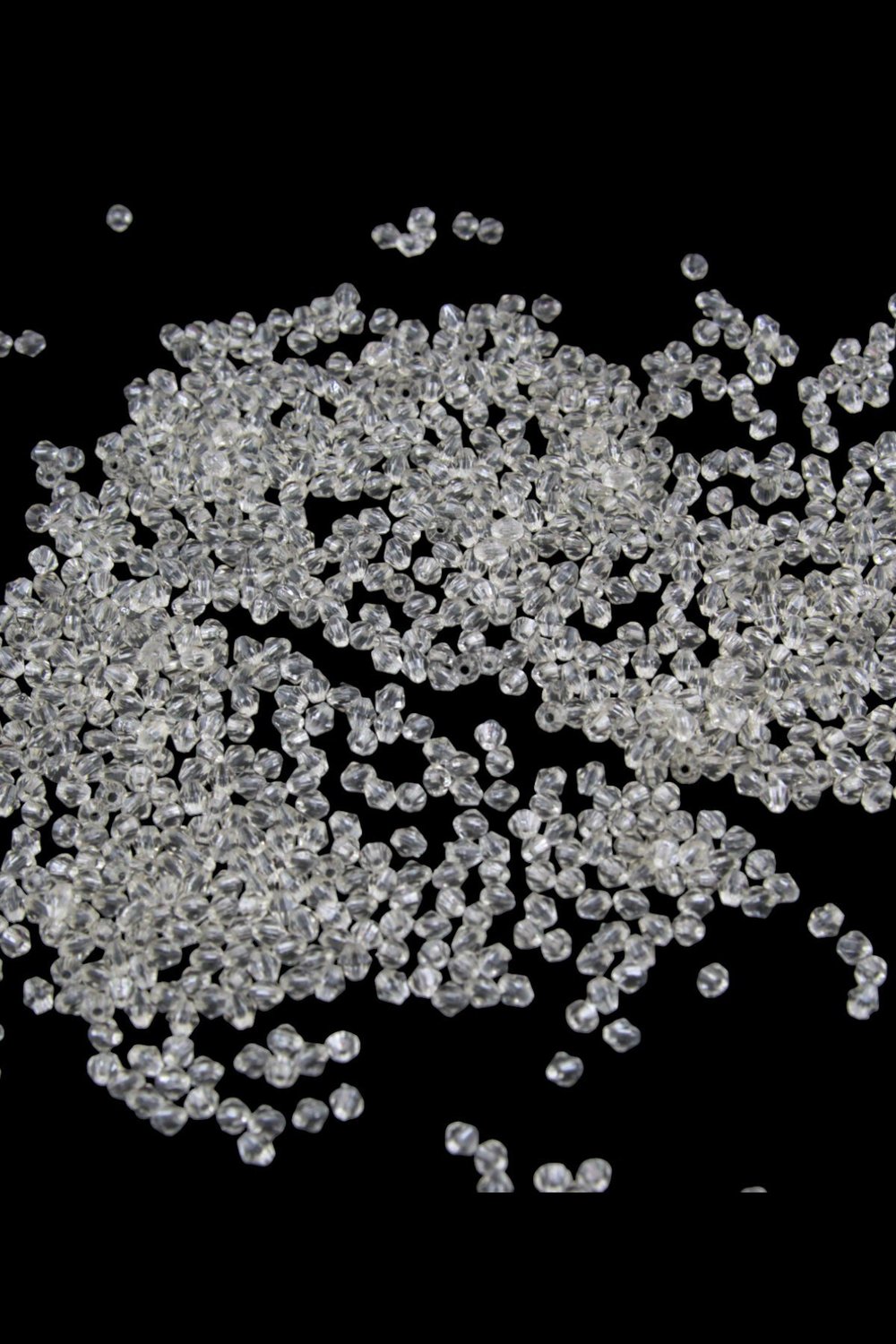 Bej Rengi 4 mm Piramit Akrilik Boncuk Aksesuar Takı Malzeme (25 Gr)