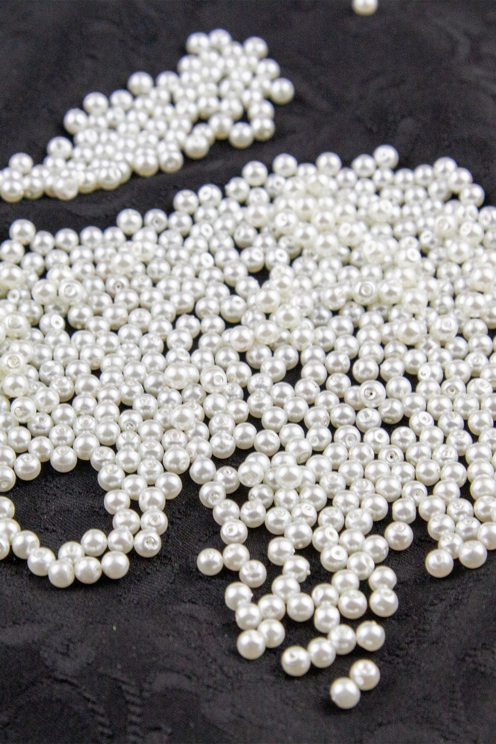 Ekru 4 mm Cam İnci Boncuk Aksesuar Takı Malzemesi (30 Gr 330 Adet)