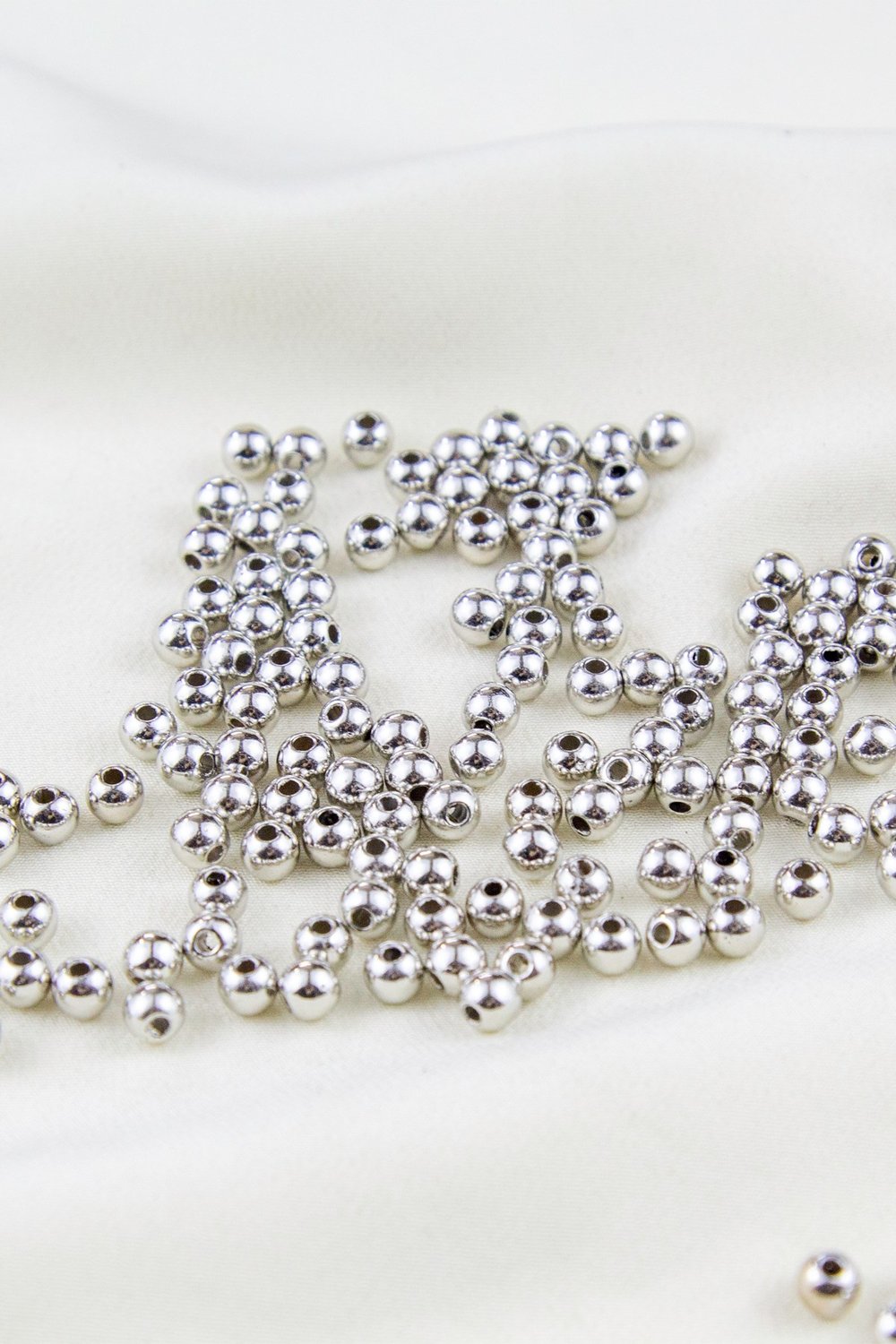 Gümüş CCB Kaplama 5 mm Plastik İnci Boncuk Aksesuar Malzemesi (25 Gr)