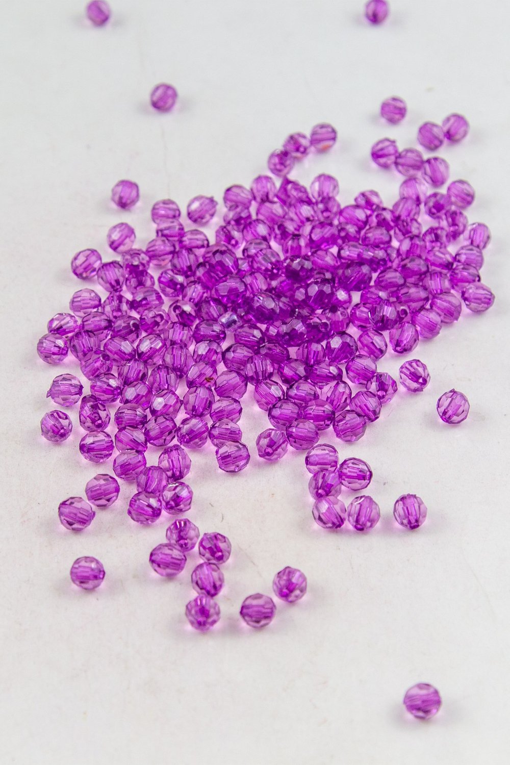 Güzel Mor 6 mm Dünya Akrilik Boncuk Aksesuar (20 Gram)