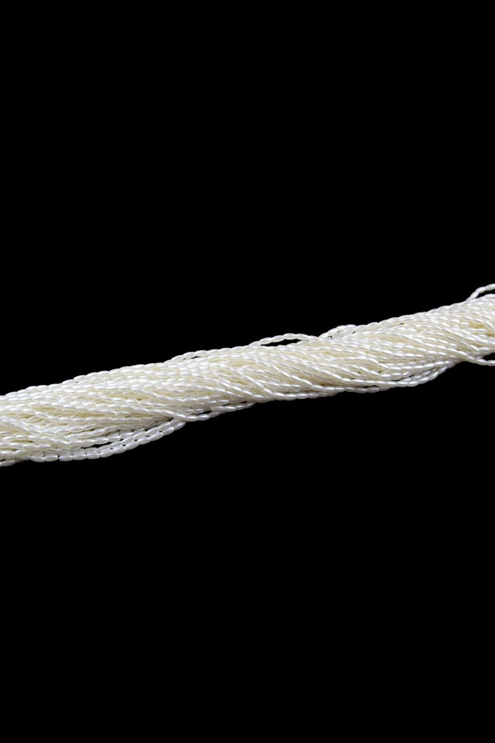İnci Arpa Boncuk Güzel Kırık Beyaz 3 mm (20 Gr Ortalama 600 Adet)