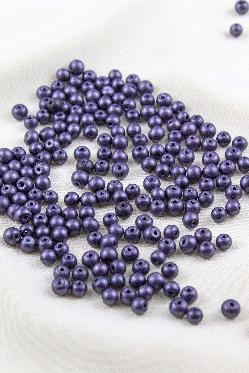 Mat Koyu Gri 5 mm Cam İnci Boncuk Aksesuar Takı Malzemesi (30 Gr 160 Adet)