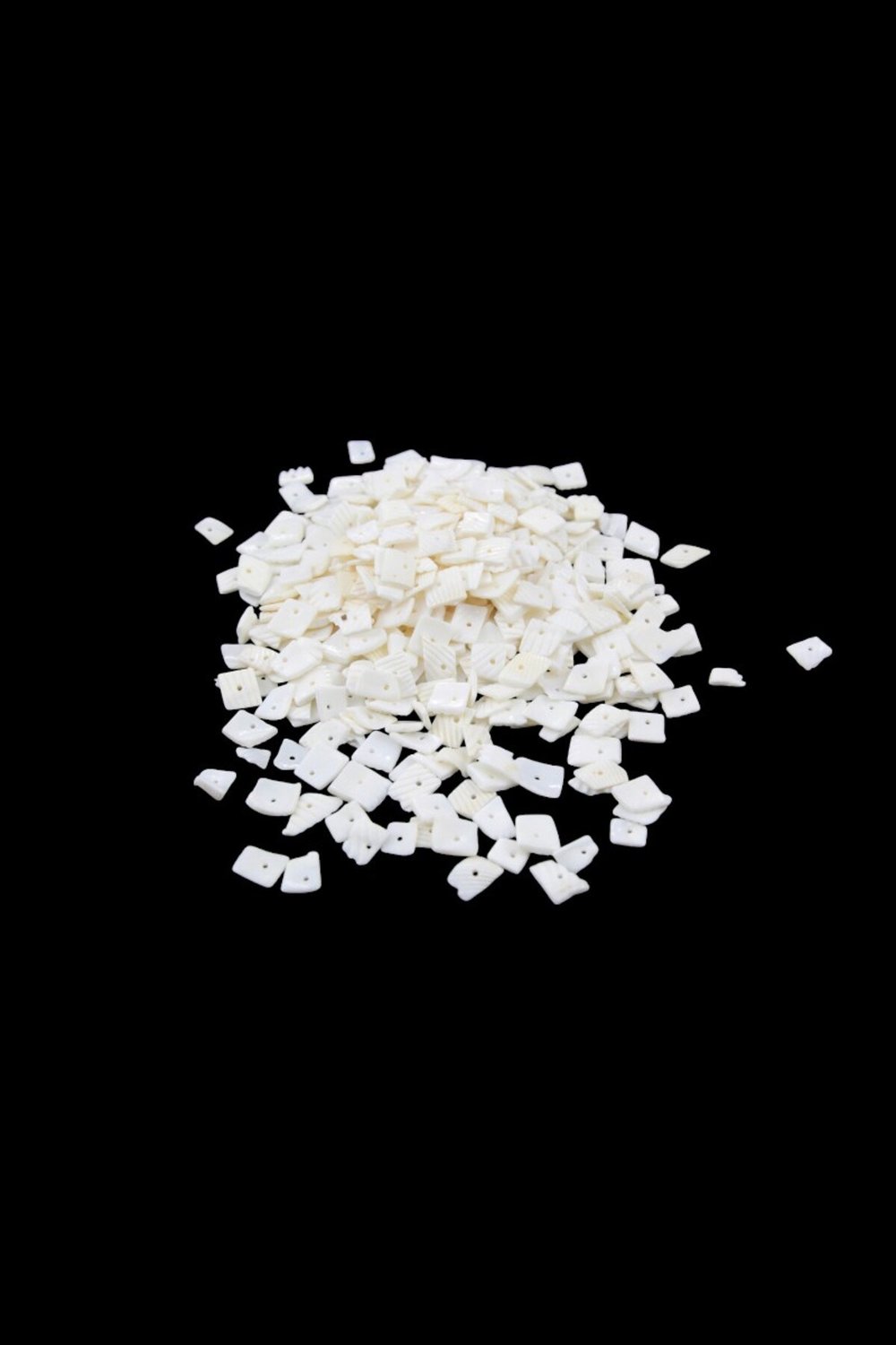 Özel Sedefli Tırtıklı Kırık Taş Boncuk 5-10 mm arası (200 Adet)
