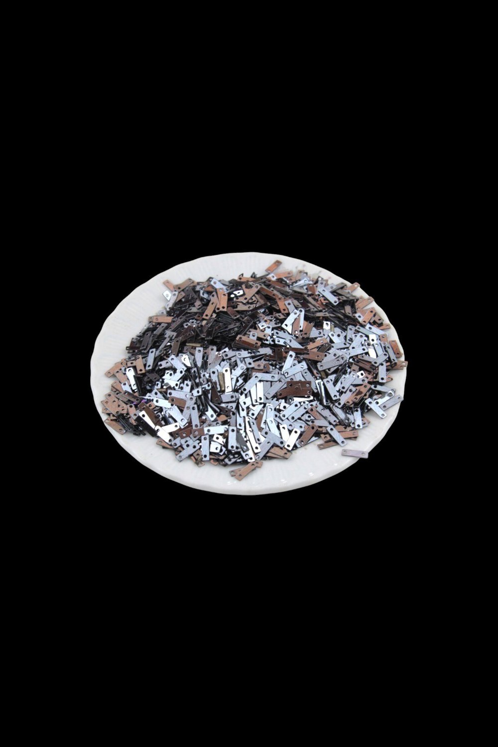 Yaprak Desen 5x10 mm Çift Delikli Pul Payet 30 Gr (Tülbent, Oya, Havlu Malzemesi)