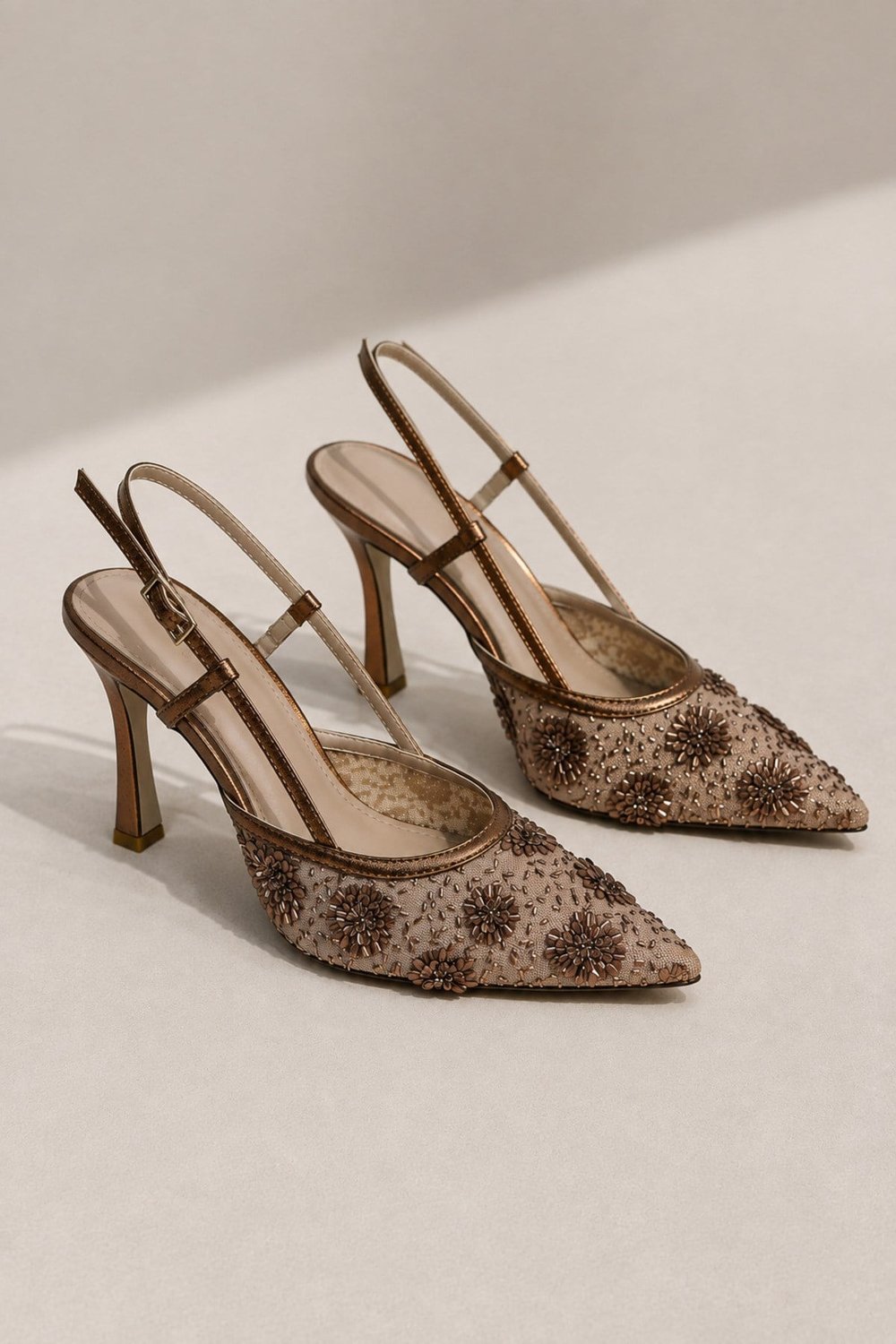 BELLA Kadın Bakır İşlemeli Tül Detaylı Sivri Burun İnce 10 Cm Slingback Kadın Topuklu Ayakkabı