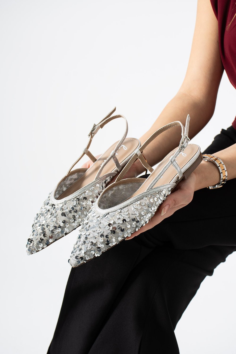 LERINA Kadın Gümüş Sivri Burun Slingback Pul Payet Detaylı Düz Taban Babet Ayakkabı