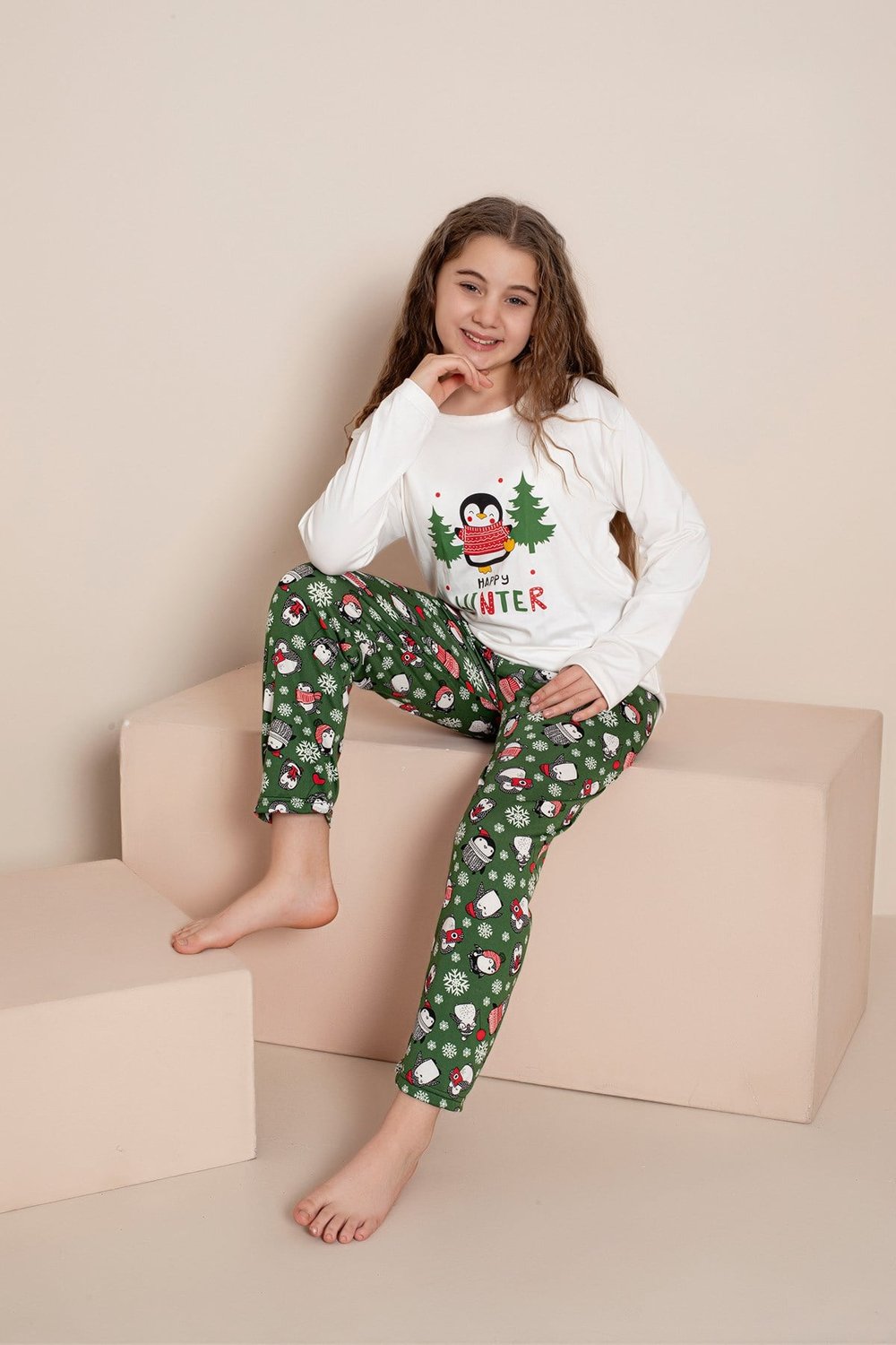 KIZ ÇOCUK WINTER PENGUEN MİLAN ÖRME UZUN KOL PİJAMA TAKIMI