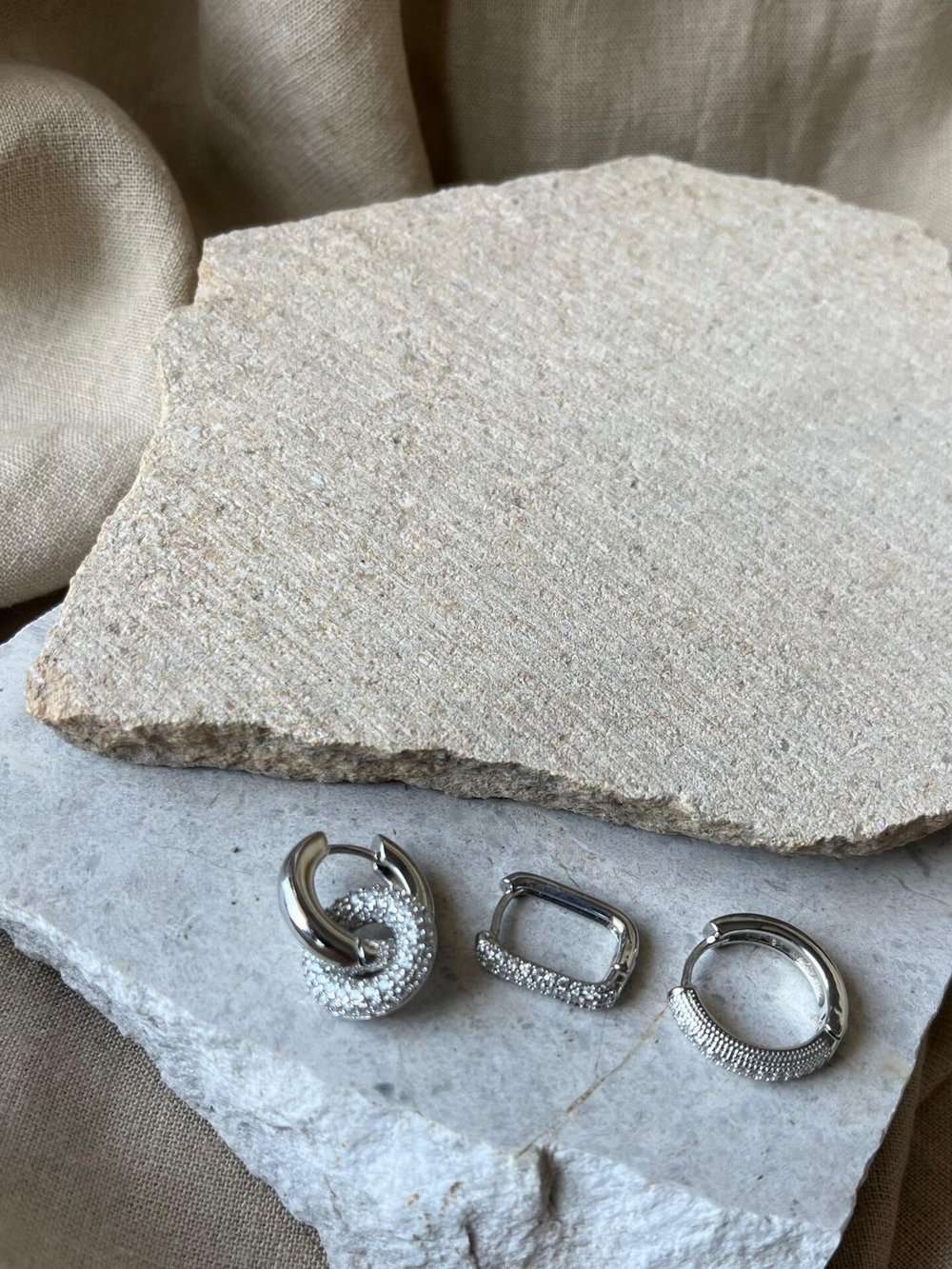 YSX Jewelry Gümüş Renkli Taşlı Üçlü Küpe Seti
