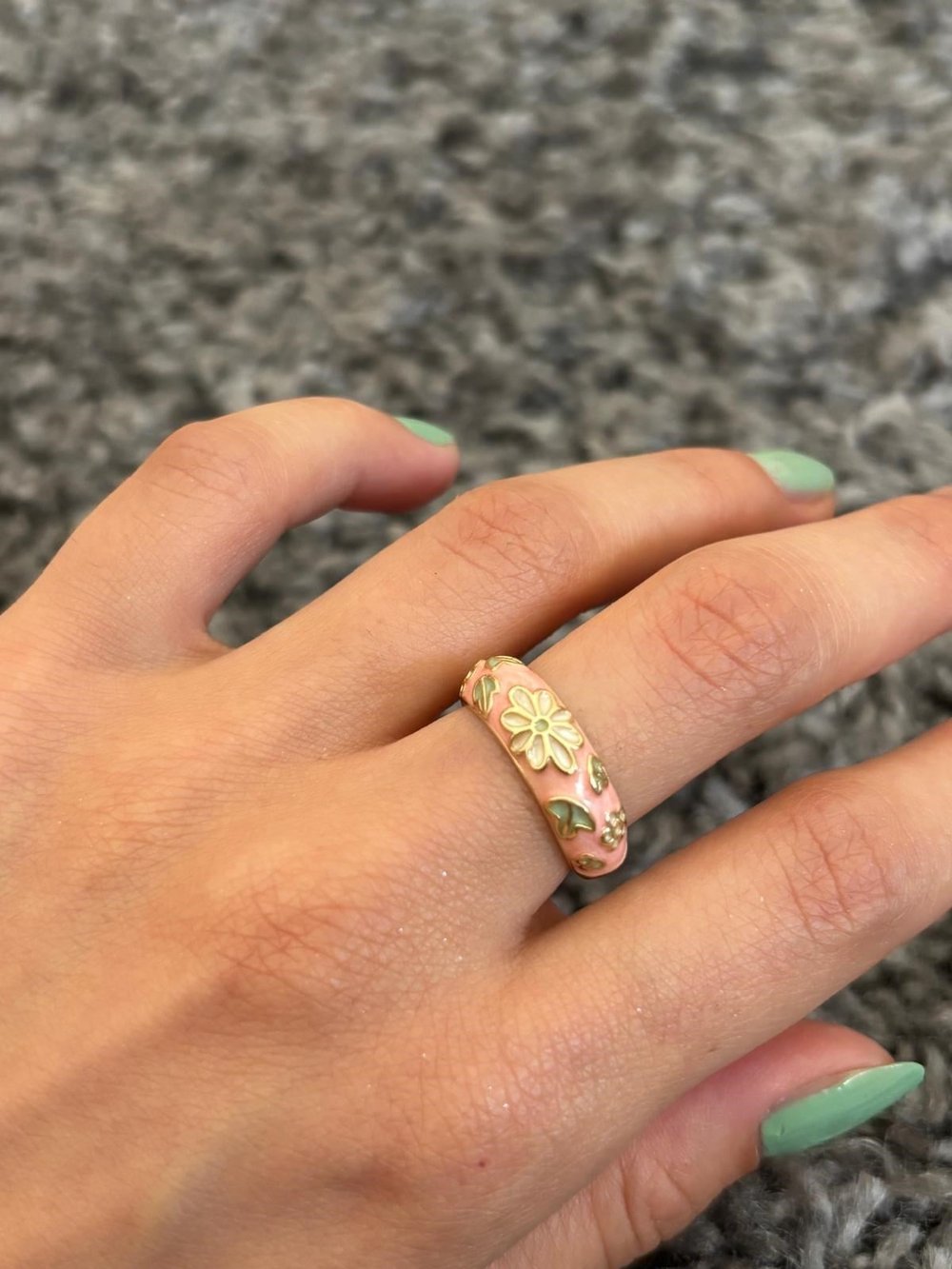 Pembe Mineli Çiçek Yüzük
