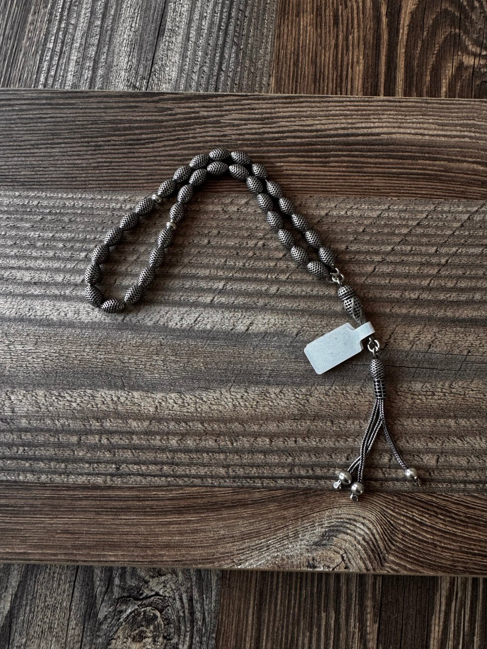 OKSİTLİ OVAL KESİM GÜMÜŞ TESPİH