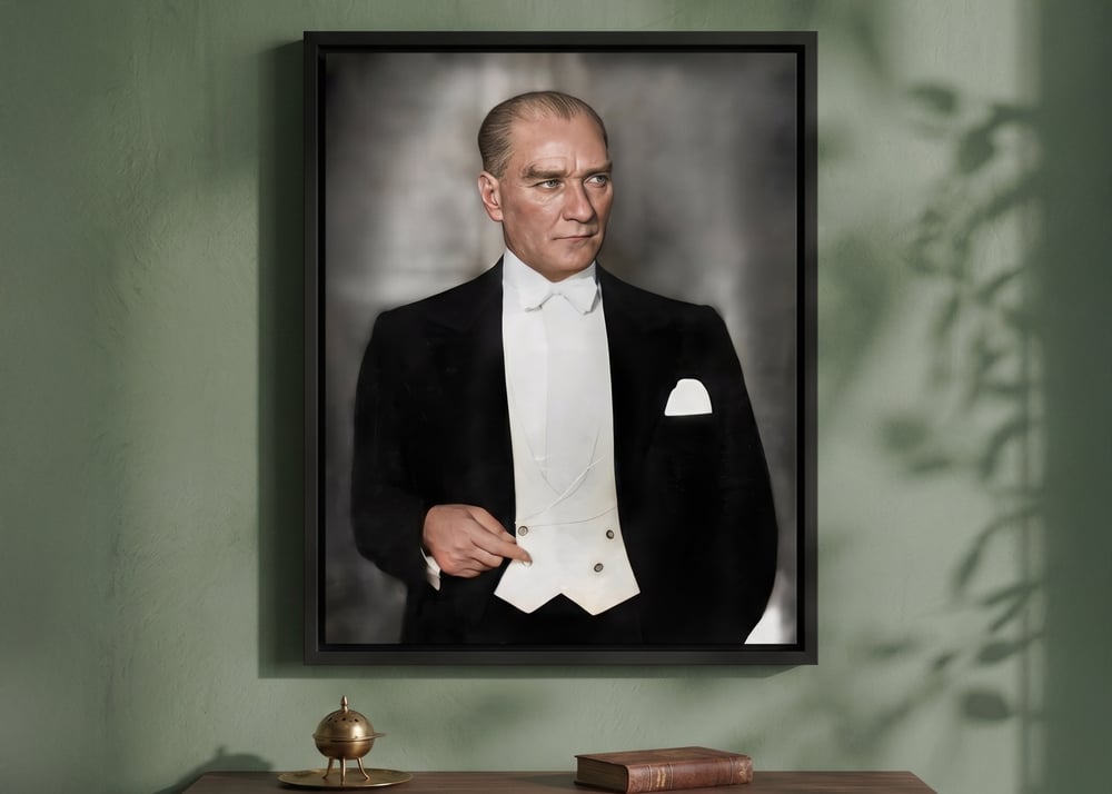 Atatürk Portresi Ahşap Çerçeveli Kanvas Tablo