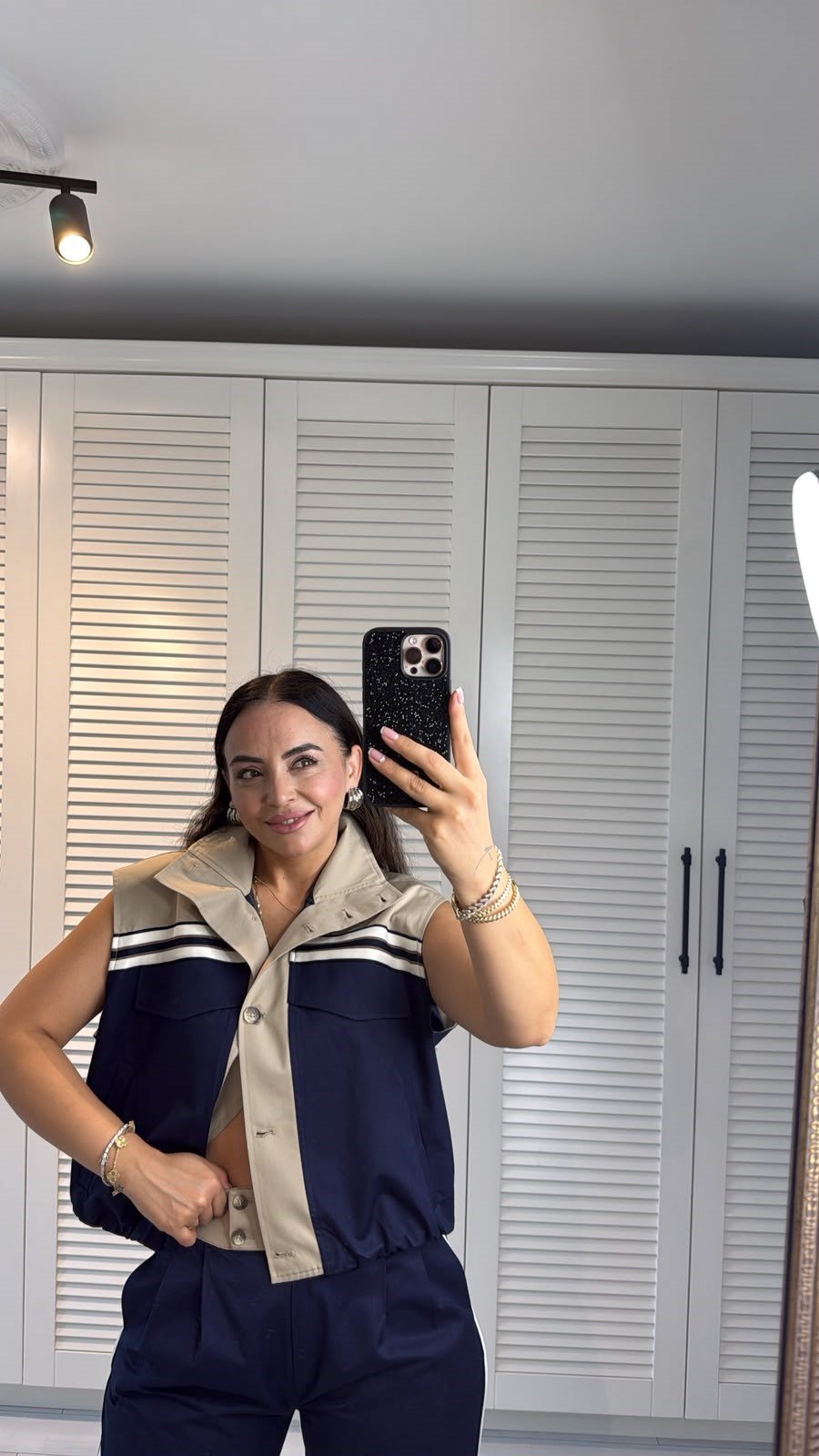 Dik Yaka Detaylı Yelek Lacivert 