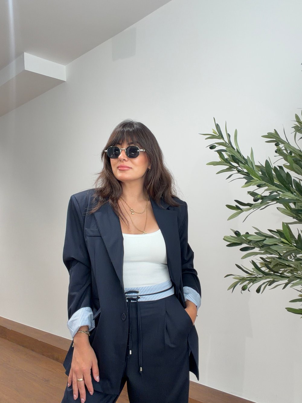 Orijinal Model , Arkası Yırtmaçlı , Lacivert Ceket Takım