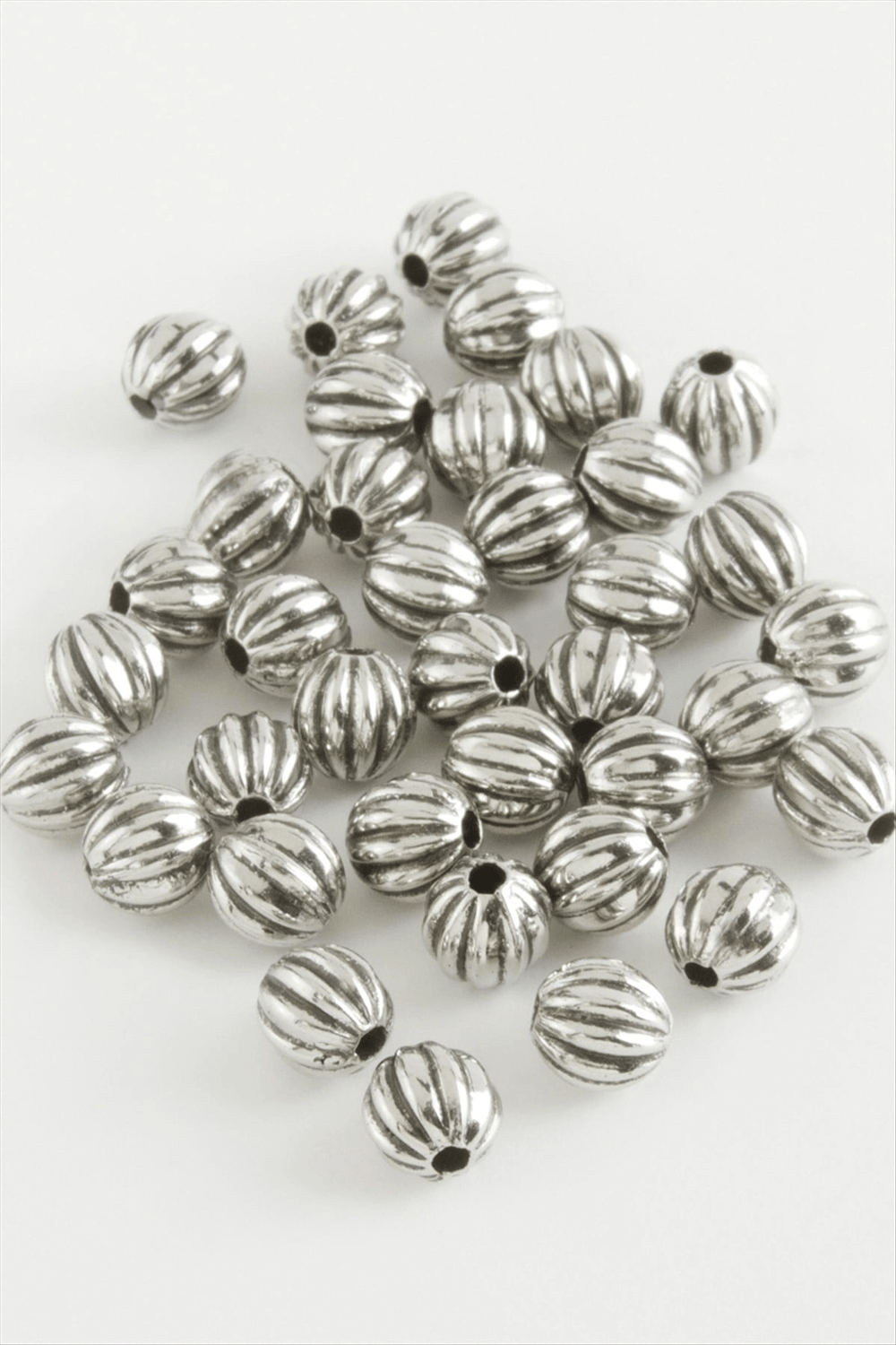 0,6 mm Plastik Tesbih Püskül Ara Aparatı 50 Gram