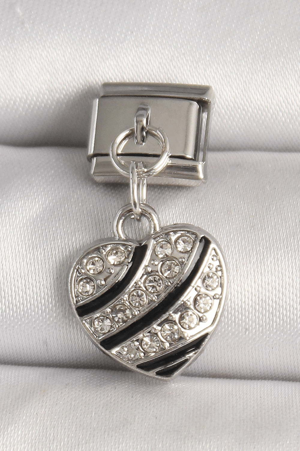 316L Çelik Gümüş Renk Zirkon Taşlı Kalp Model Nomination Charm