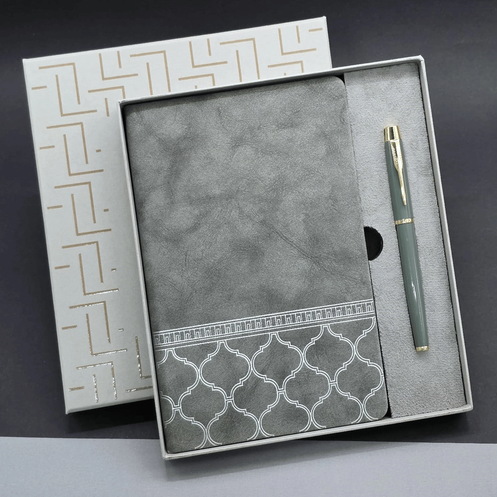 Gri Renk Defter Ve Metal Roller Kalem Seti