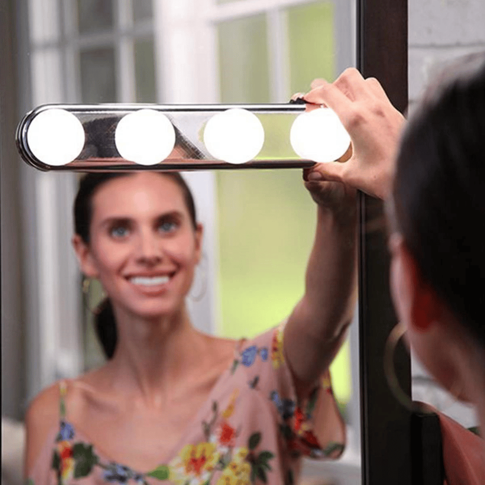 Kablosuz Parlak Banyo Stüdyo Makyaj Aynası Işığı Pilli Vantuzlu Taşınabilir 4 Led Ampul Bx40