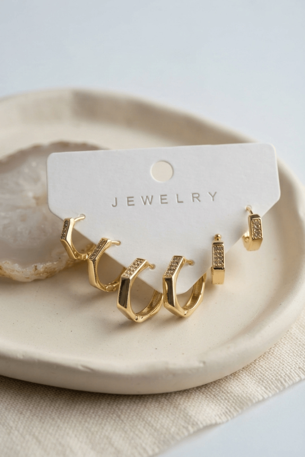 Petek Model Gold Renk Zirkon Taşlı Pirinç Kadın Küpe Seti