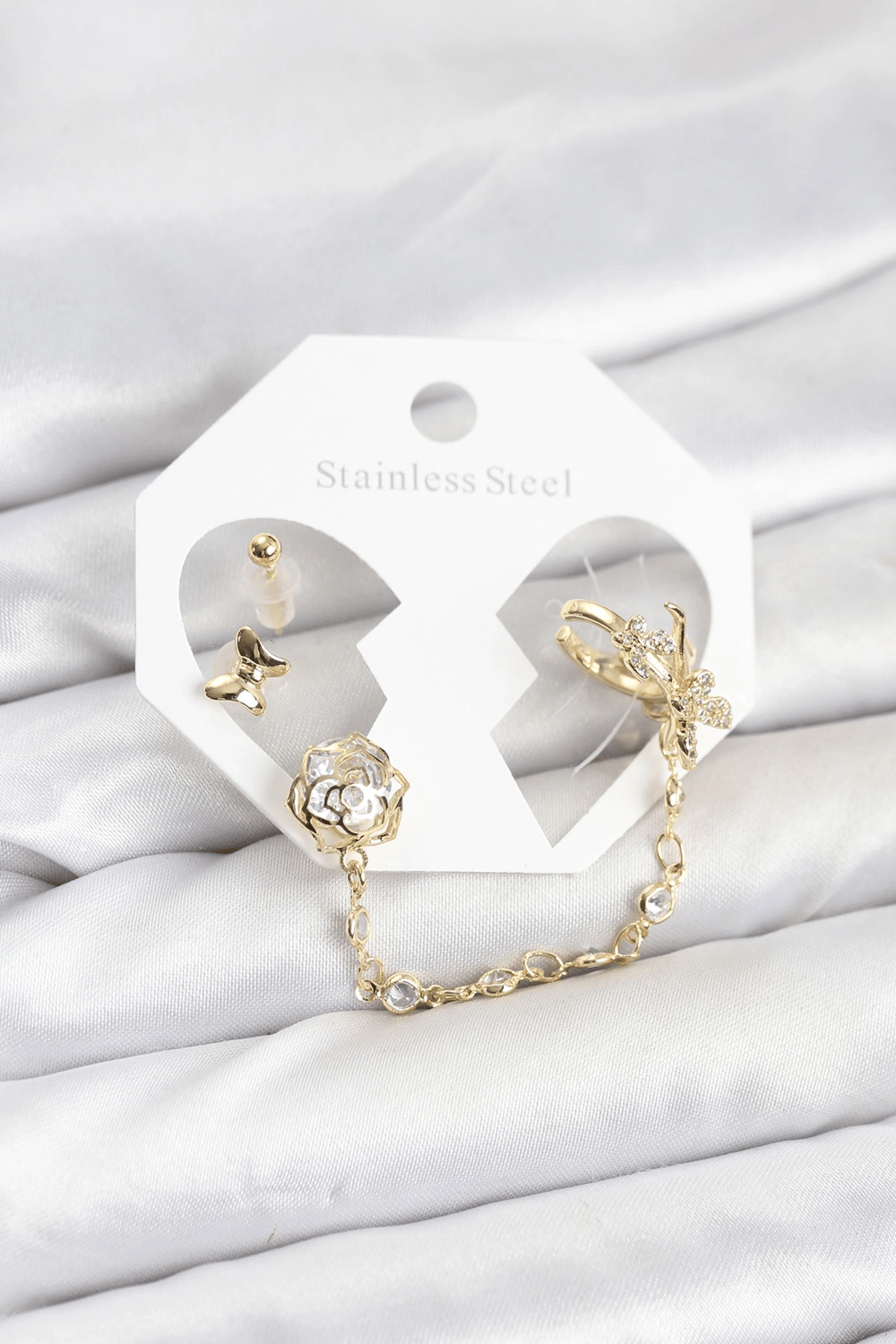 Pirinç Gold Renk Kelebekli Model Zincir Bağlantılı Ear Cuff Küpe Seti