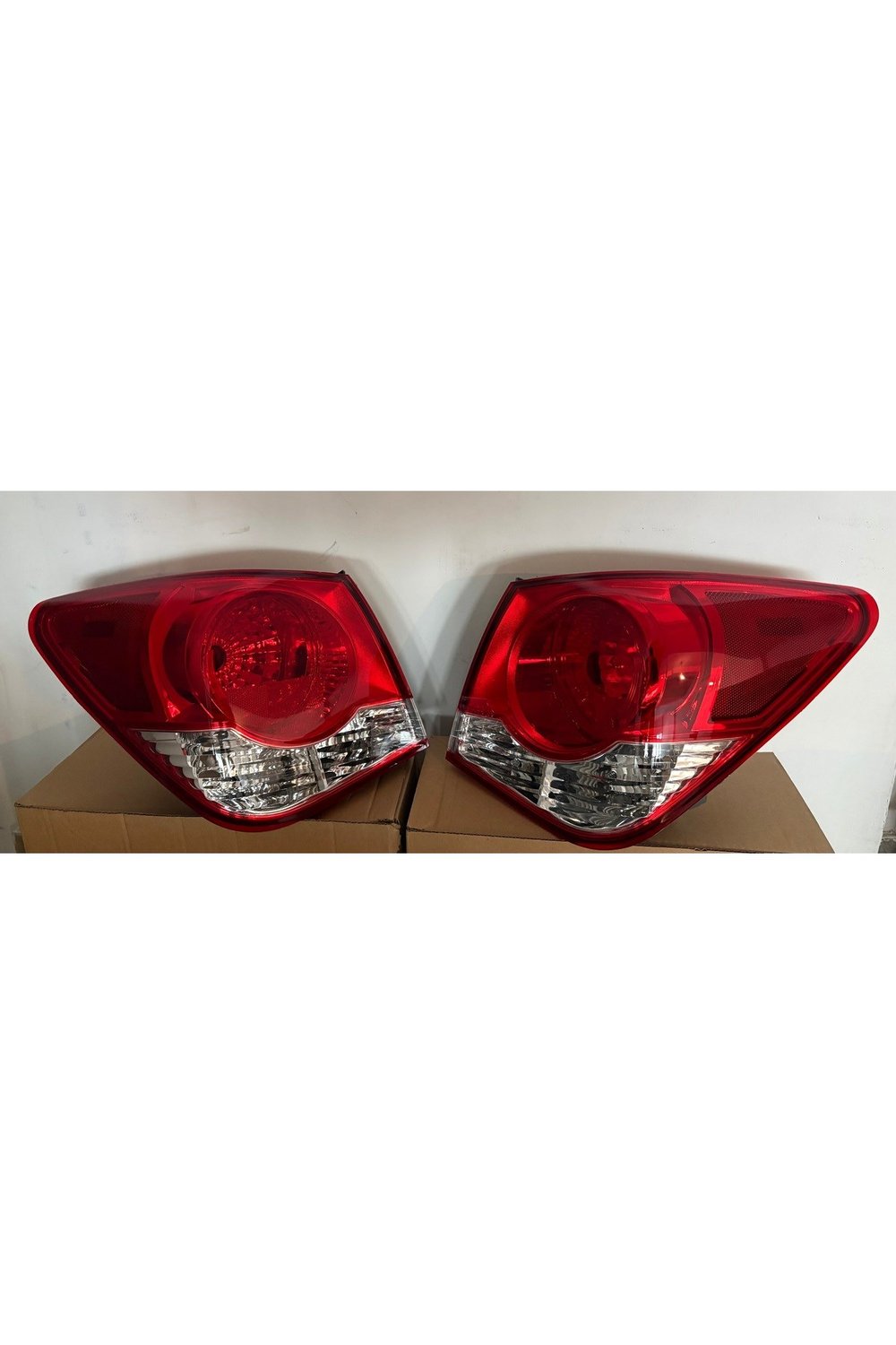 CHEVROLET CRUZE SEDAN SAĞ SOL DIŞ STOP LAMBA TAKIMI 2009- 95965223 95965224