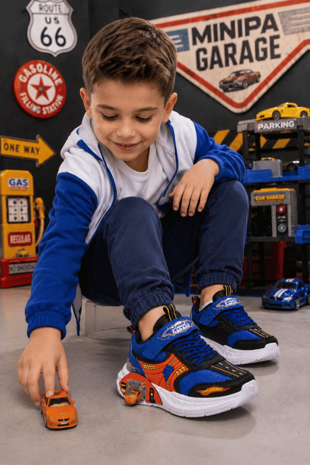 Garaj Tabanlı, Çift Metal Arabalı, Ortopedik Çocuk Spor Ayakkabı / Sax Mavi - Orange