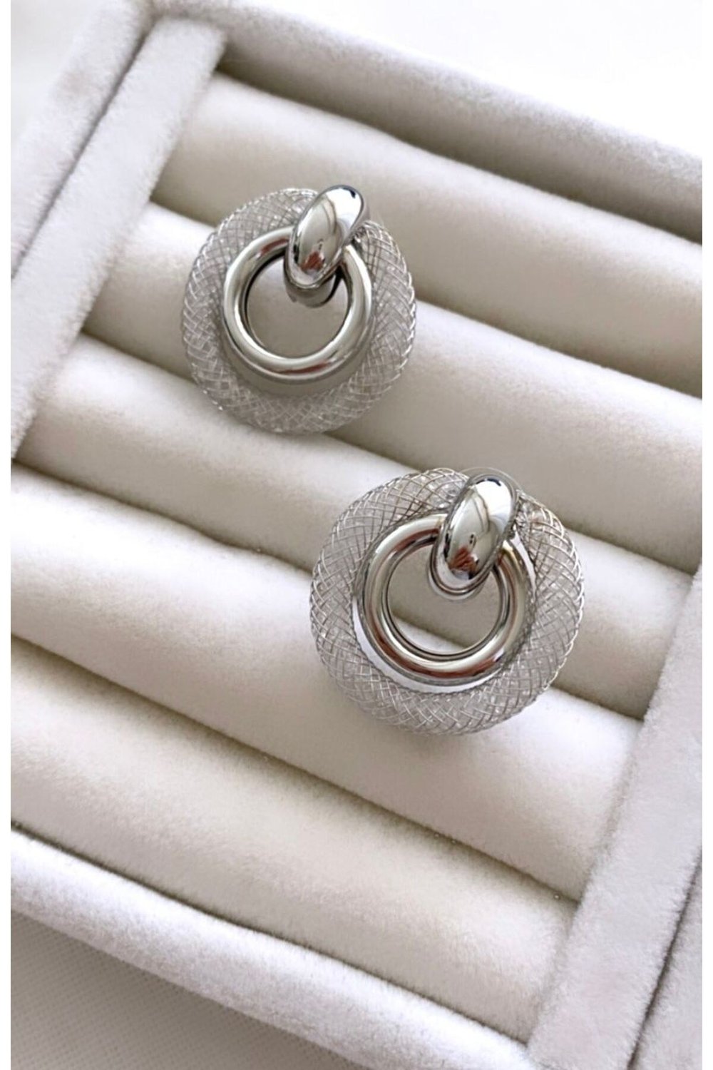 İthal Hasır Görünümlü Silver Halka Küpe (2,5 cm)