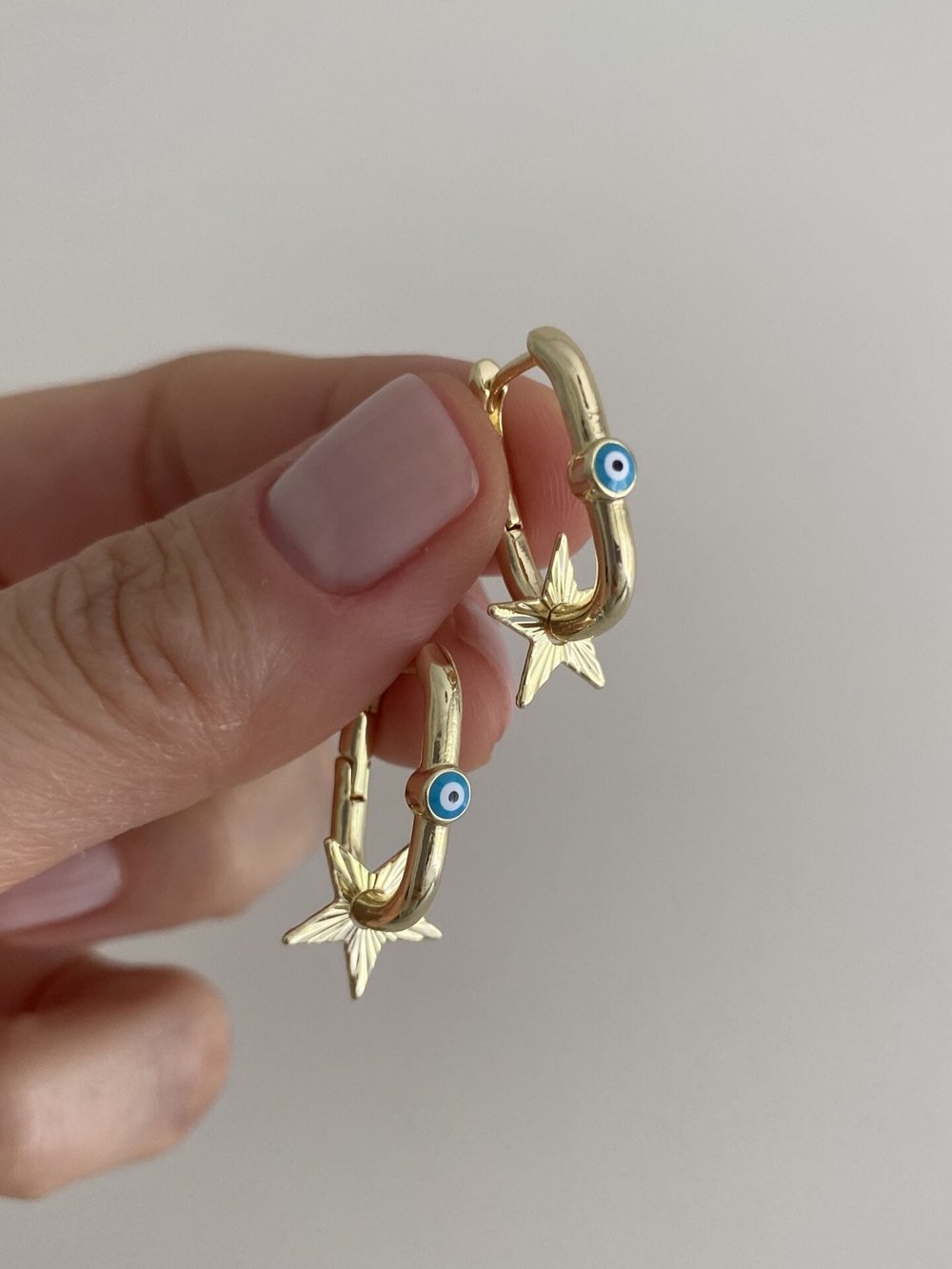 Altın Kaplama Yıldız Figür Nazar Boncuklu Pırpır Halka Küpe (İç boyu: 1,6cm)