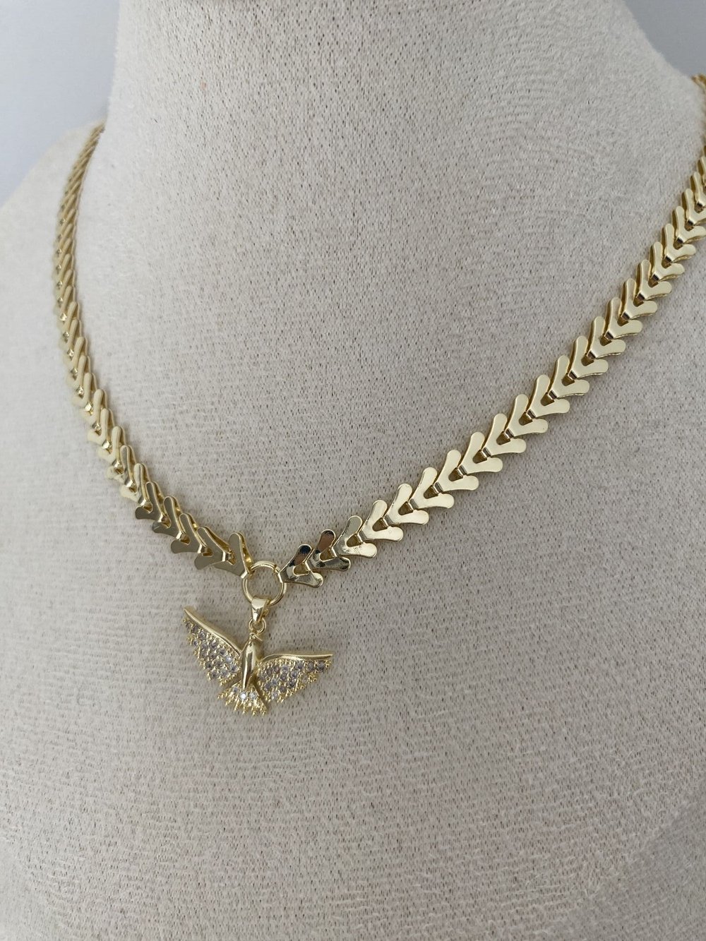 Gömme Taşlı Anka Figürlü Choker Kolye