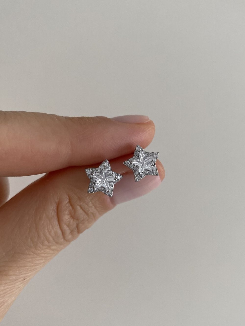 Özel Seri Kristal Taşlı Yıldız Model Minimal Küpe