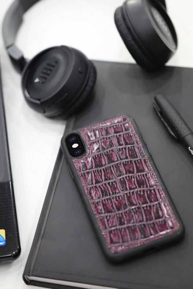 Guard Mor Croco Desenli Deri iPhone X / XS Kılıfı