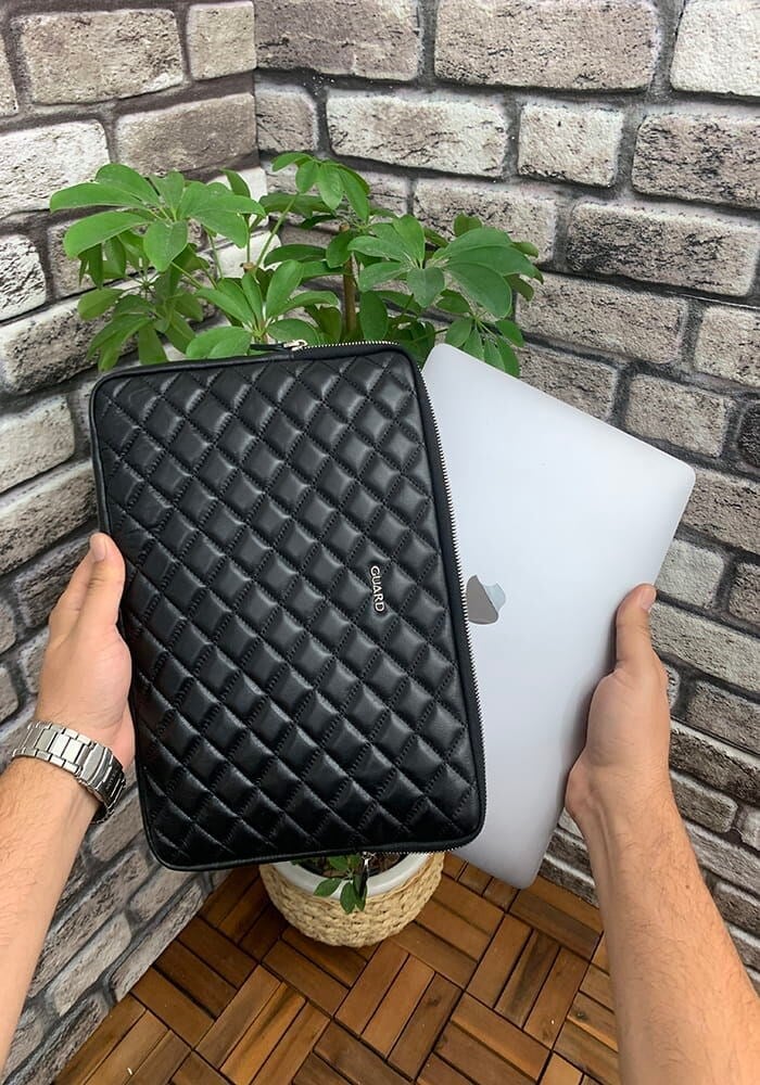 Guard Siyah Capitone Clutch Çanta