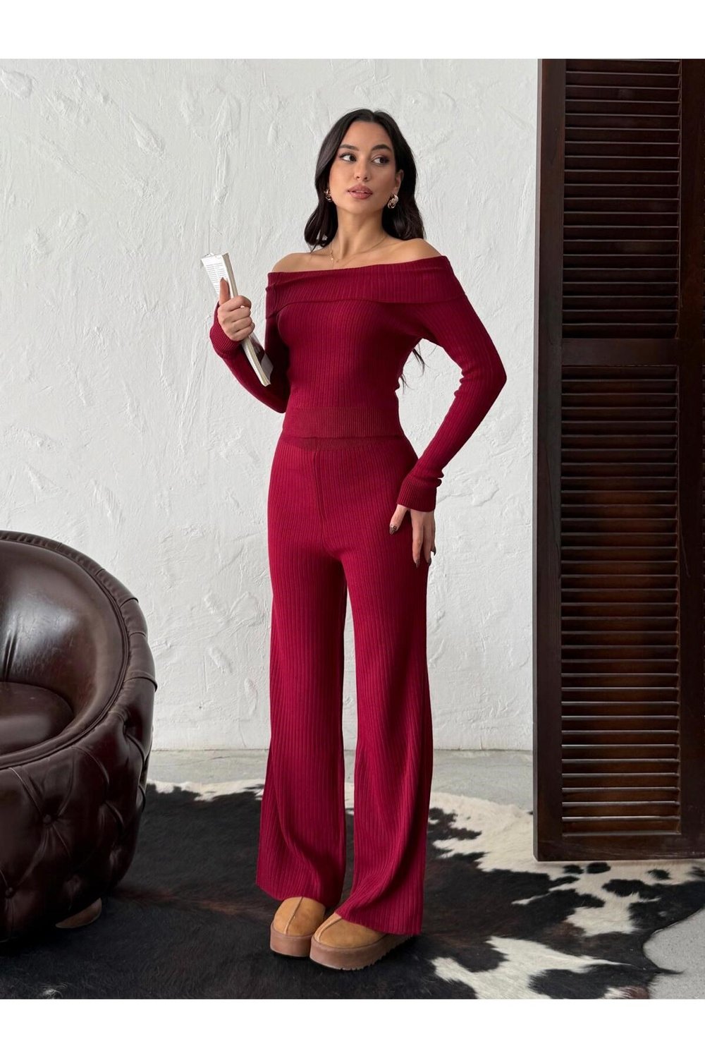 Fitilli Örme Kumaş Madonna Yaka Crop Bluz ve Geniş Paça Pantolon İkili Takım