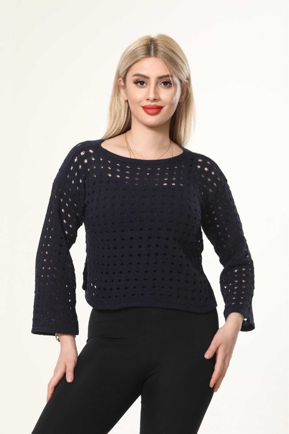 Lacivert Delikli Kadın Crop Bluz