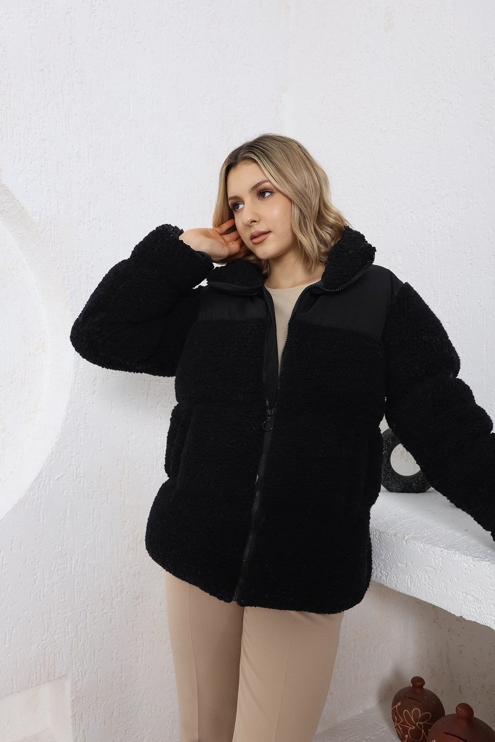 Kadın Peluş Robalı Şişme Mont