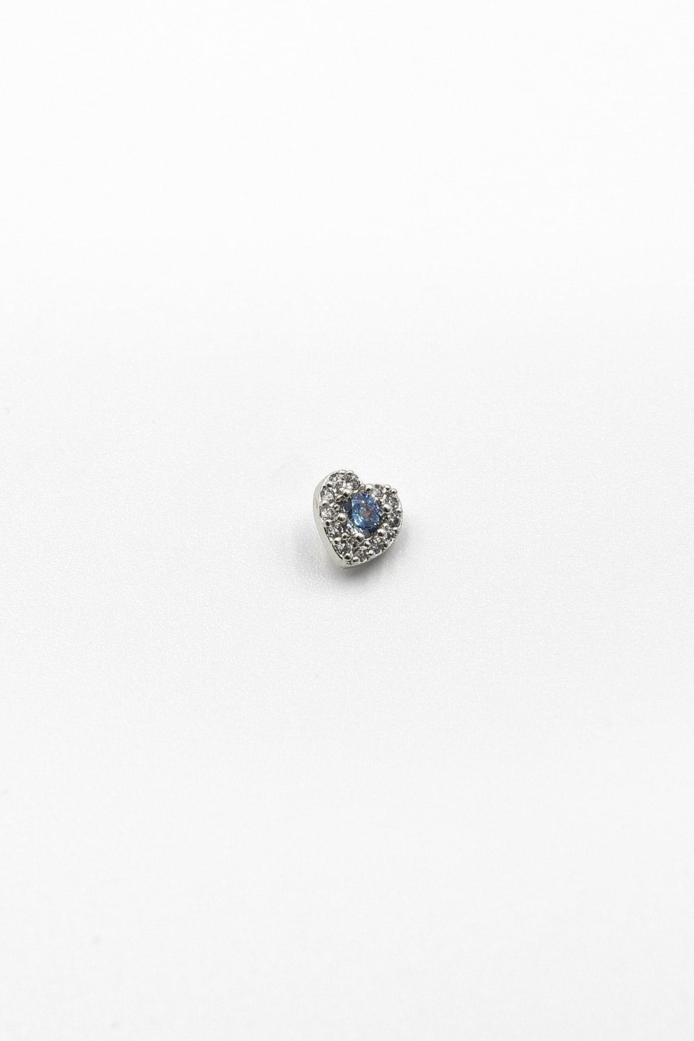 Silver Blue Stone Heart Tragus Piercing – Elegant and Durable Hypoallergenic Piercing