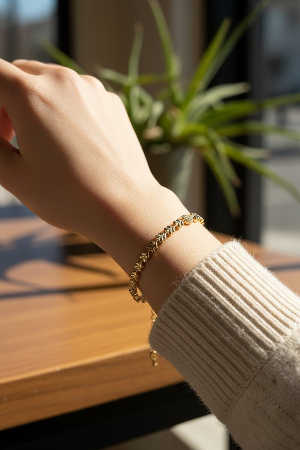 Heart Model Xuping Non-Tarnish Bracelet – Gold | Elegant, Stylish, and Durable Design