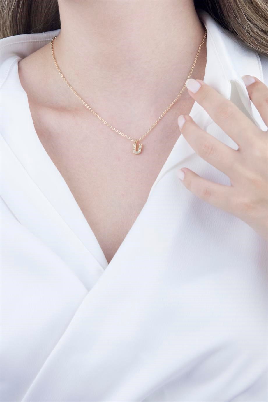 U Letter Gold Chain Necklace