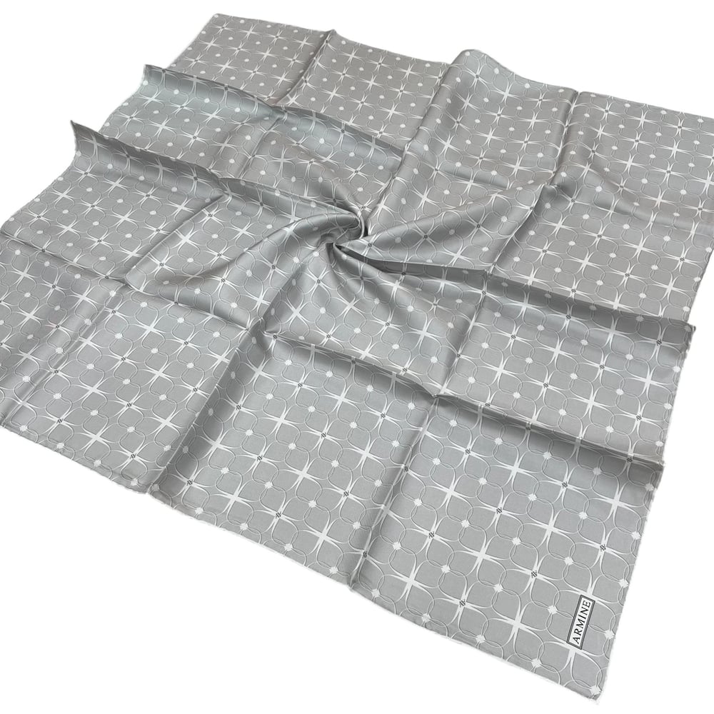 Armine Nostalji Sura İpek Eşarp 9207-02 Gri