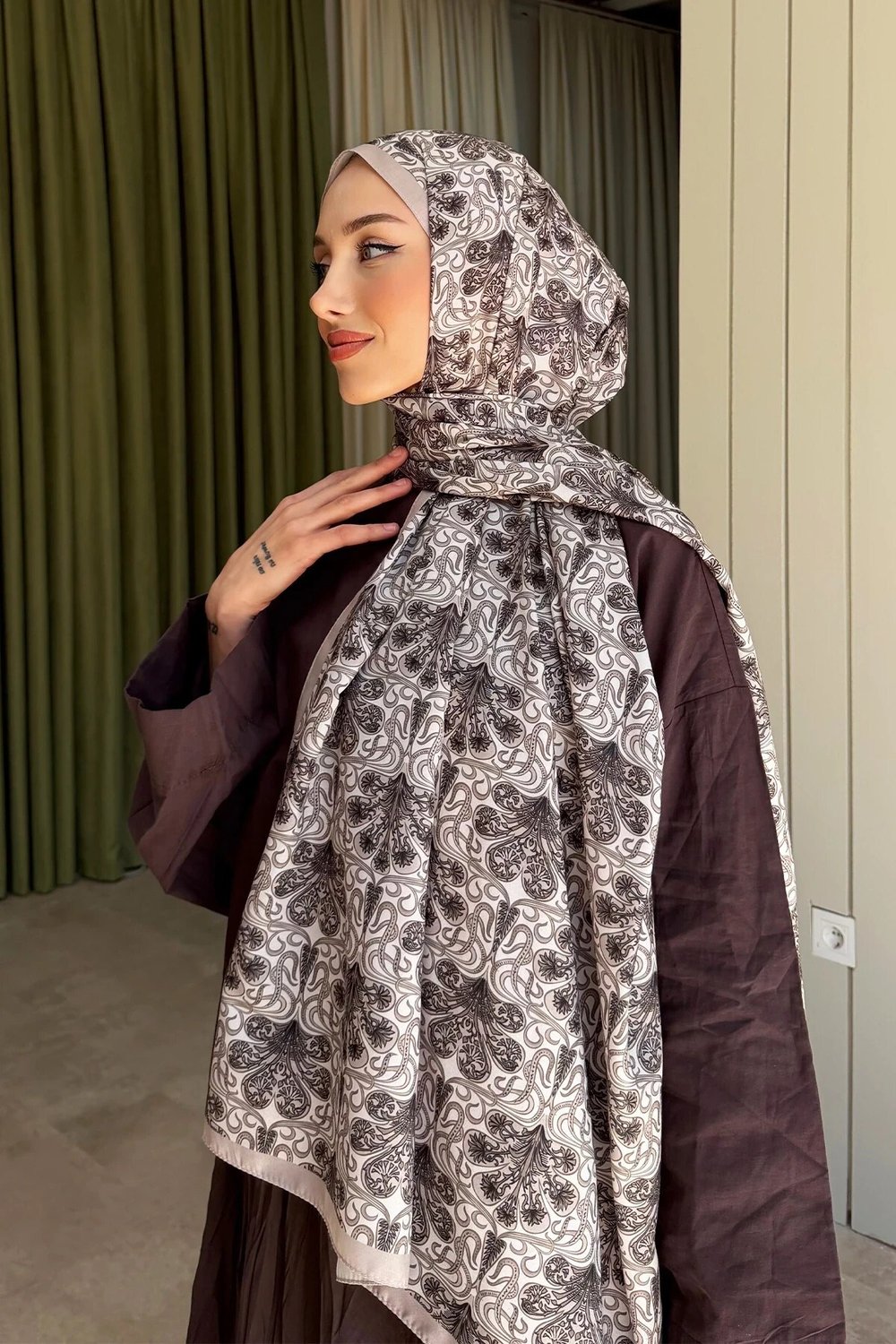 saray-desenli-aqua-soft-sal-kaymaz-tes-f650a1.jpg