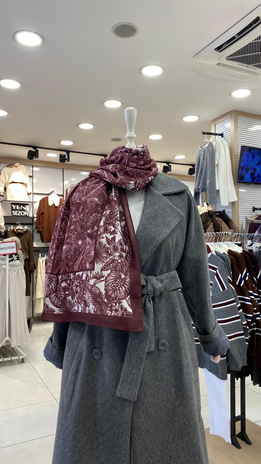 yaprak-dansi-sal-bordo-beyaz-4f-648.webp